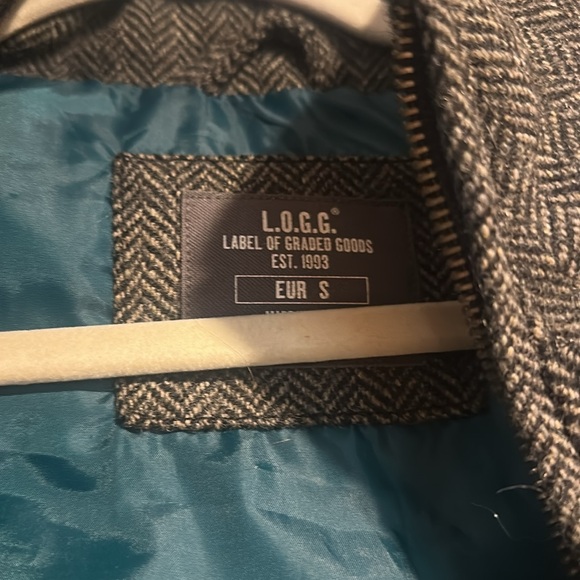 L.O.G.G-Gray Herringbone Puffer Vest - Picture 3 of 3